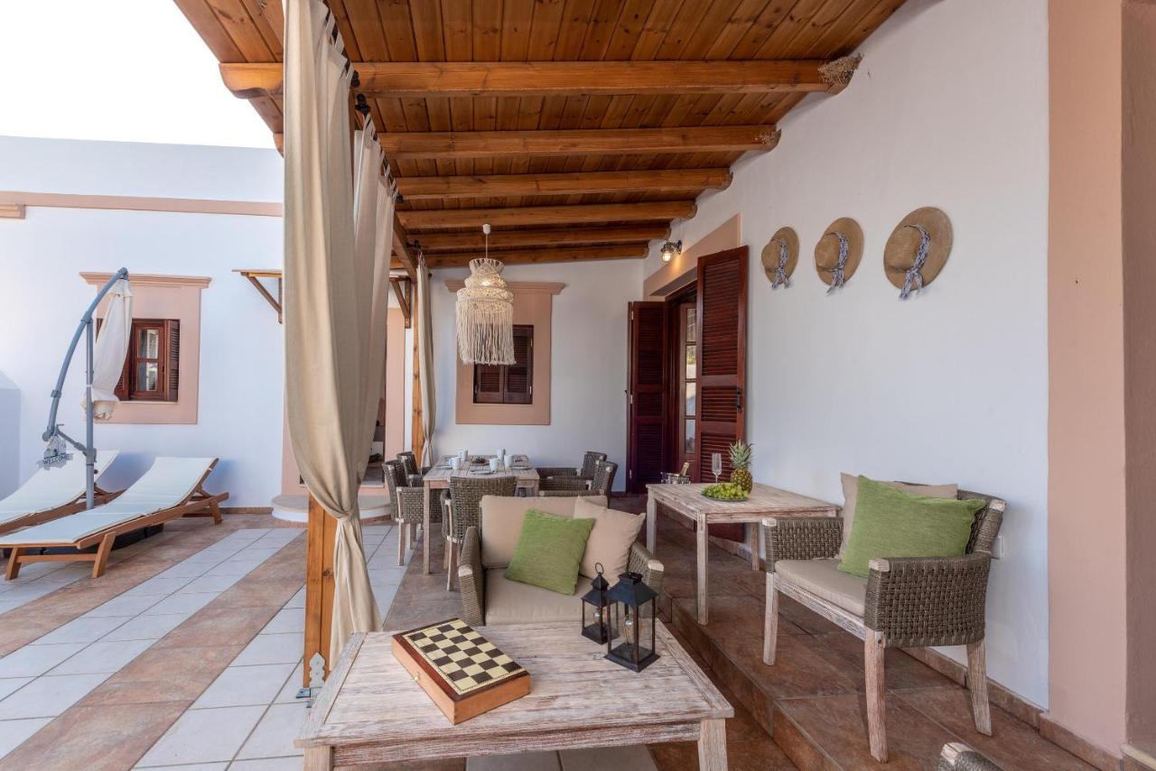 Villa Casa Aestas Lakhania Esterno foto